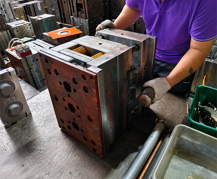 In-House Mold Making and Injection Molding Production