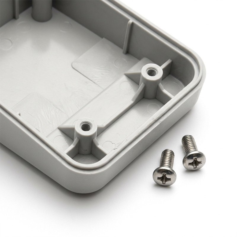 Housings with Screw Bosses