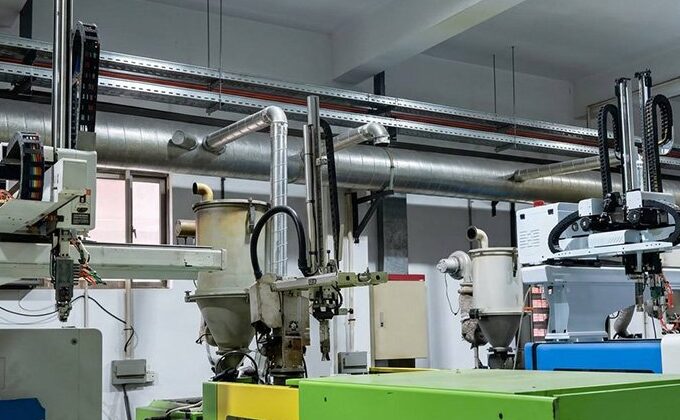 One-stop service for manufacturing electronic plastic parts