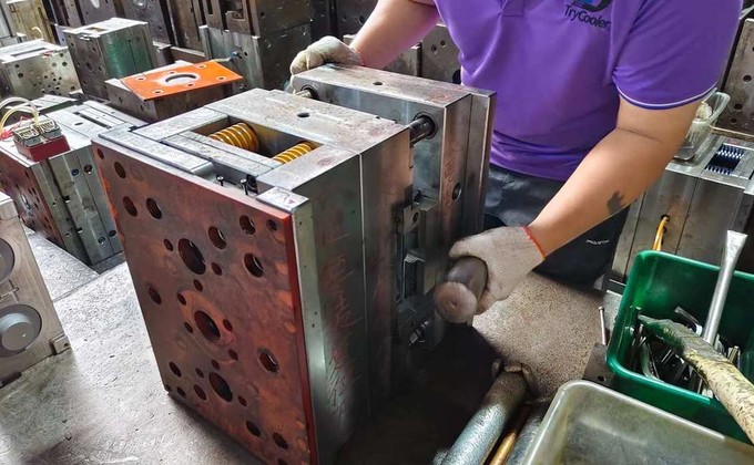 In-House Mold Manufacturing
